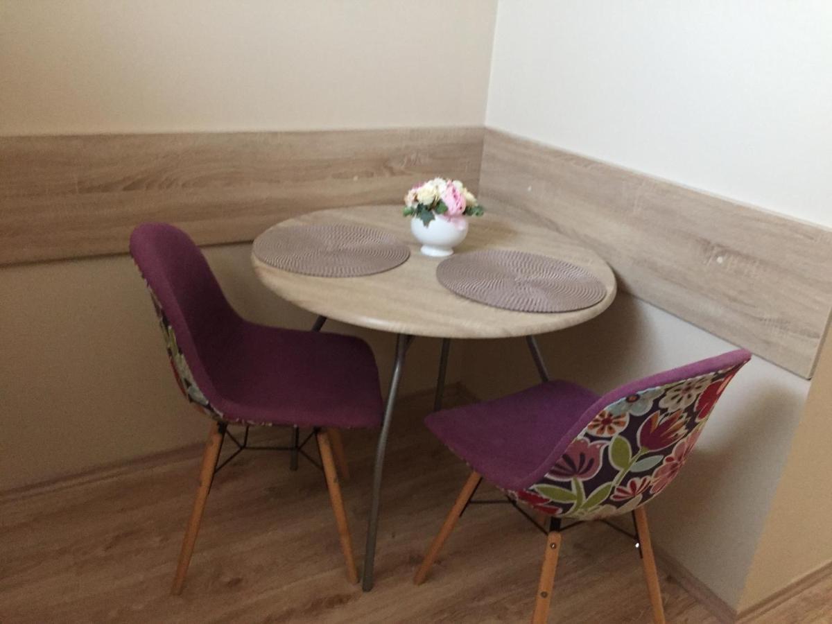 Family Apartmanhaz Apartment นาชคานีจา ภายนอก รูปภาพ