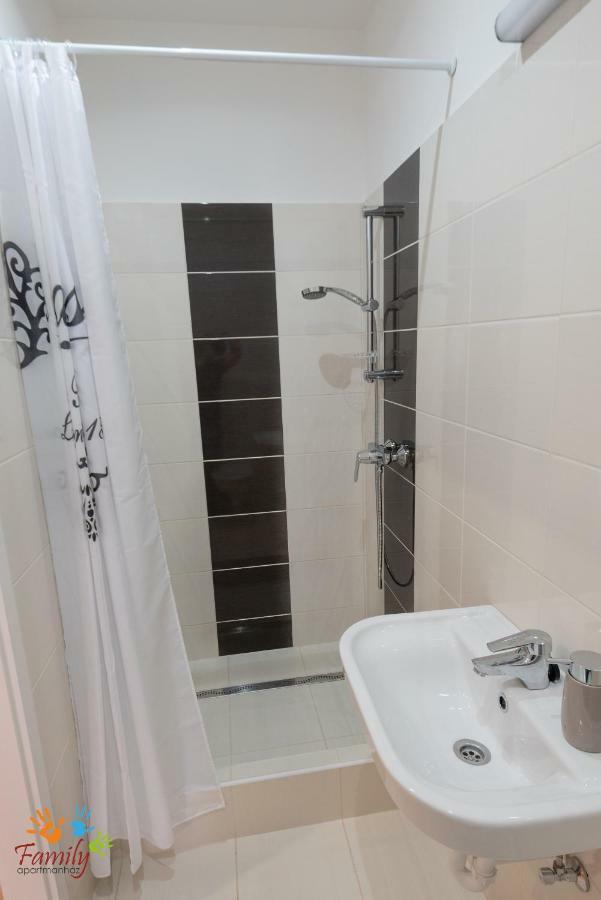 Family Apartmanhaz Apartment นาชคานีจา ภายนอก รูปภาพ